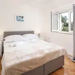 Apartmán Sea View By Moro 2 *