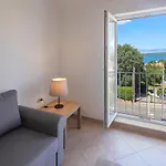 Apartmán Sea View By Moro 2 *