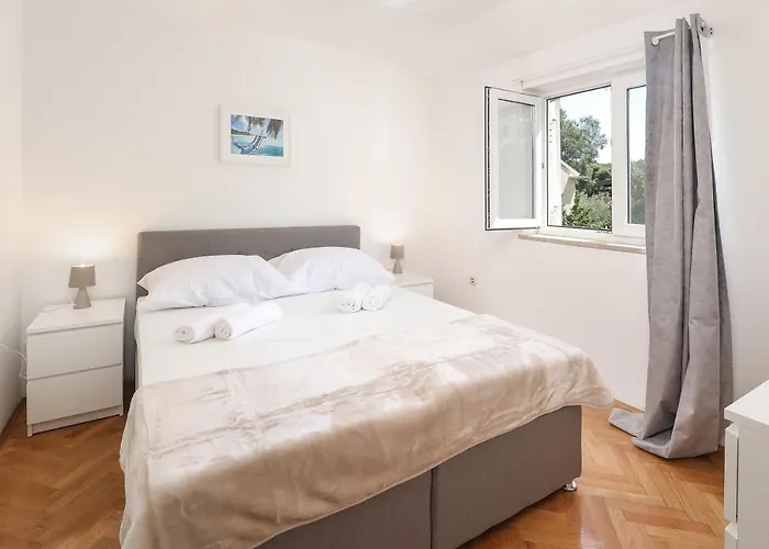 Διαμέρισμα Sea View By Moro 2 *